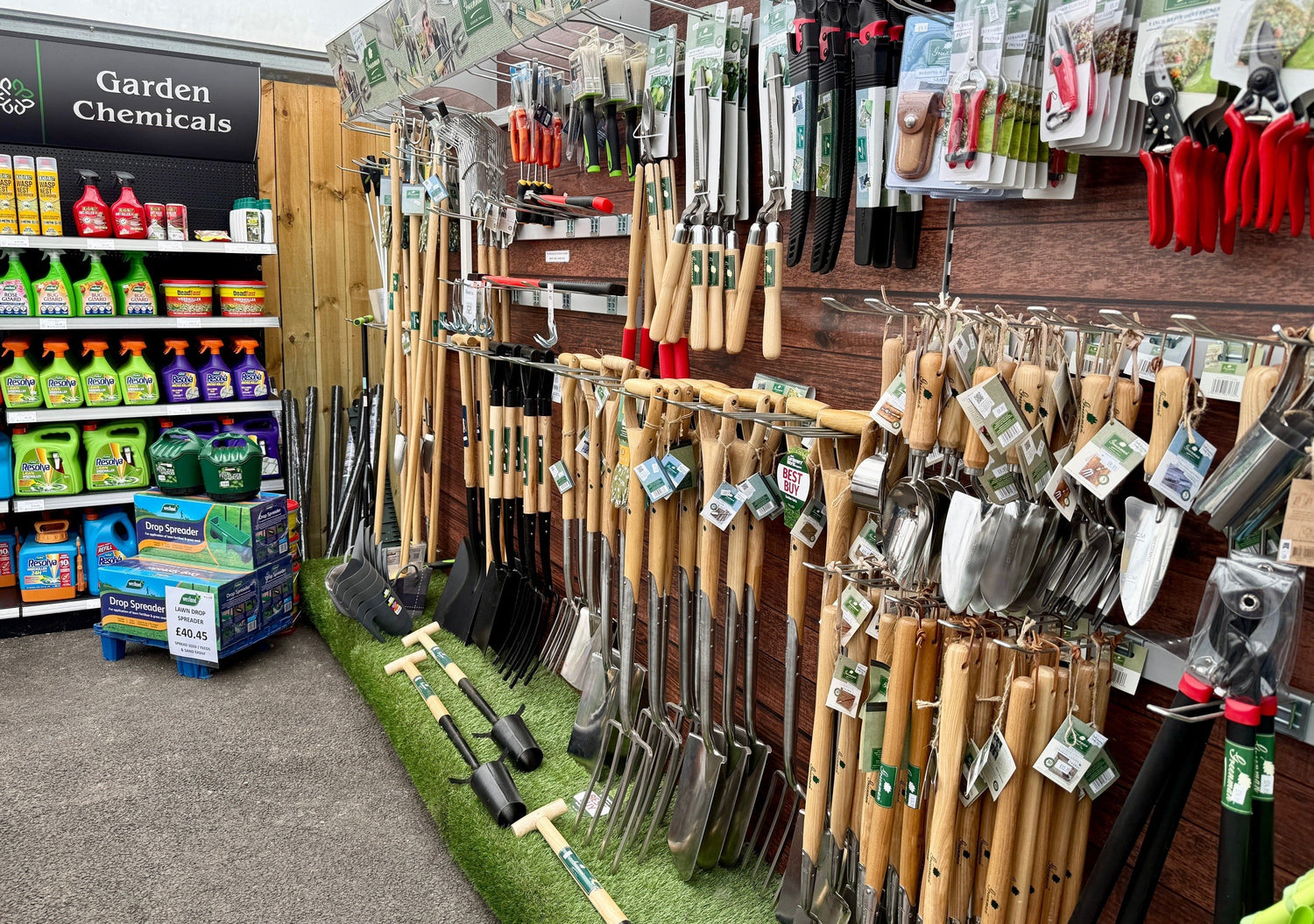 Garden Tools & Watering