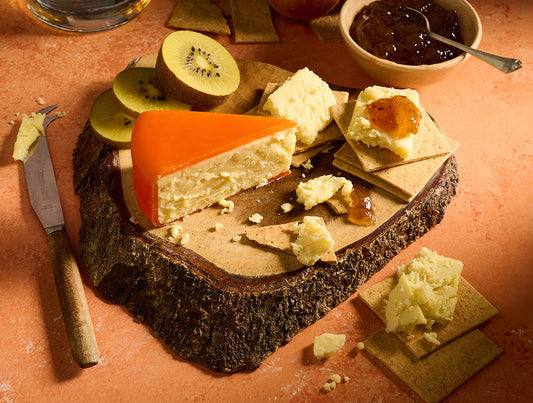 Snowdonia - Amber Mist Small (Wax Truckle) 200g