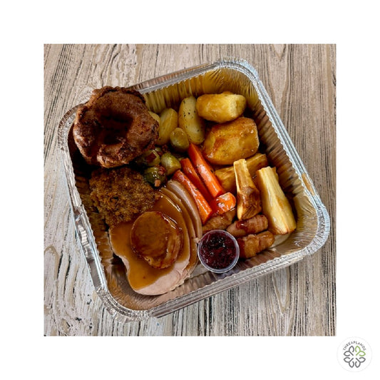 Christmas Day Roast Turkey With All Trimmings [optimised-1040-watermarked]