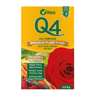 Vitax Q4 Pelleted Pouch 0.9kg