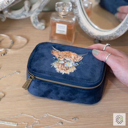 Wrendale Highland Cow Accessory Case - Daisy Coo - Threaplands [optimised-1040-watermarked]