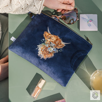 Wrendale Highland Cow Pouch - Daisy Coo [optimised-1040-watermarked]